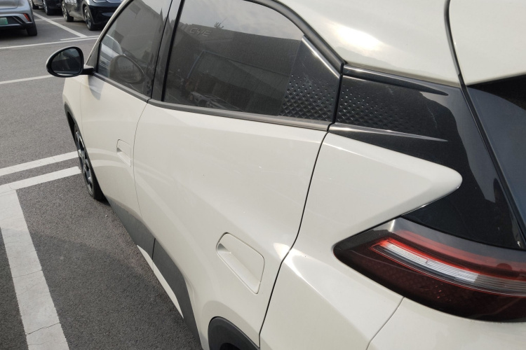 比亚迪 海鸥 2025款 305km 自由版车身外观4