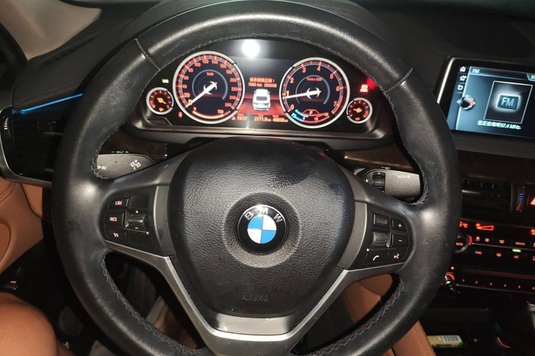 宝马X6 2017款 xDrive28i中控内饰13