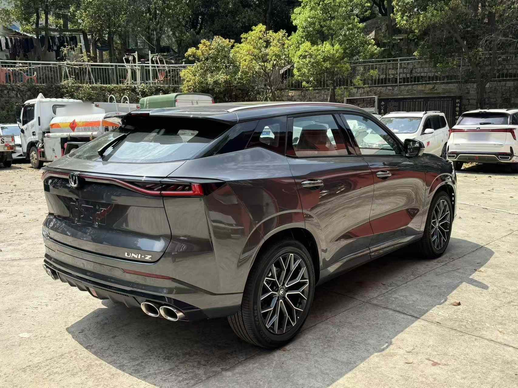 长安UNI-Z 2025款 1.5T 尊贵型(5)