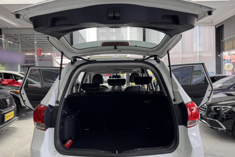 哈弗H6 2016款 升级版 1.5T 手动两驱精英型局部细节23