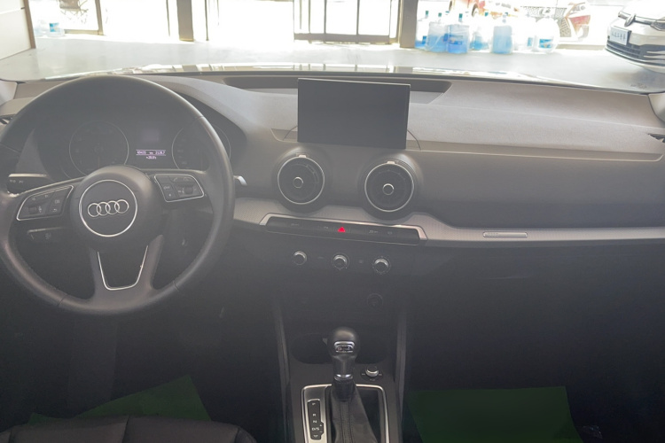 奥迪Q2L 2021款 35 TFSI 进取动感型中控内饰7003