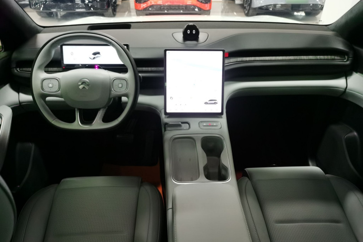 蔚来ES6 2024款 75kWh中控内饰7002