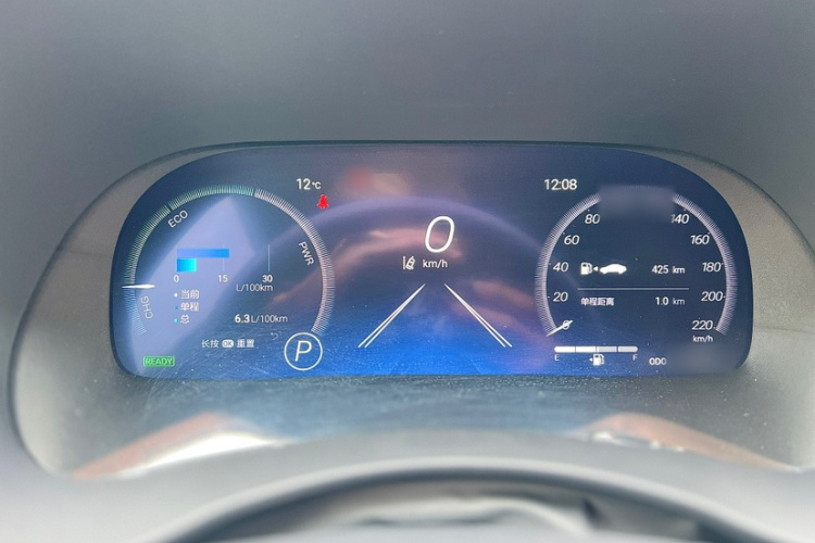 丰田 皇冠陆放 2024款 2.5L HEV四驱豪华版中控内饰7007