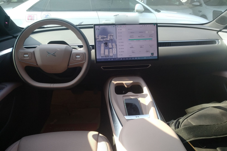 小鹏MONA M03 2025款 600 超长续航 Max中控内饰7002