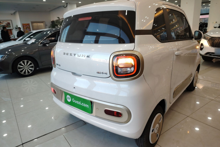 奔腾小马 2024款 170km 活力马车身外观7