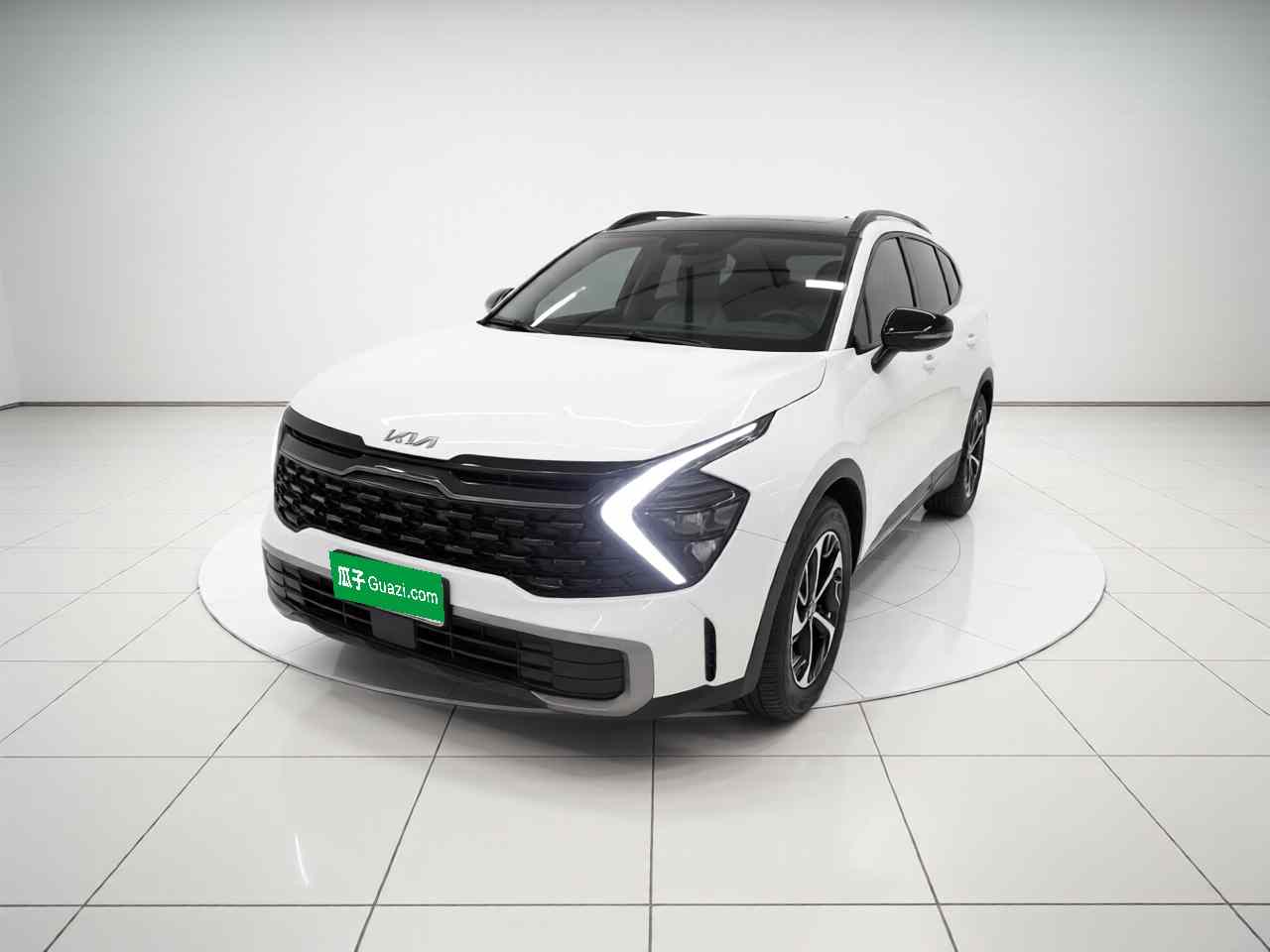 起亚 狮铂拓界 2023款 1.5T 两驱尊贵版(2)