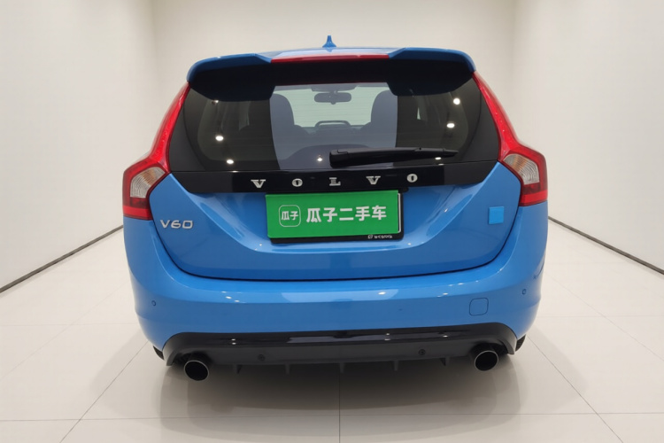 沃尔沃V60 2017款 2.0T Polestar车身外观6