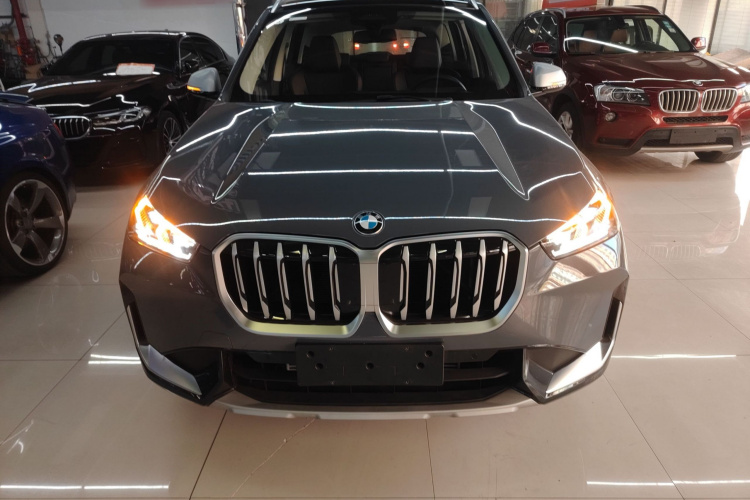 宝马X1 2023款 xDrive25Li X设计套装车身外观6001