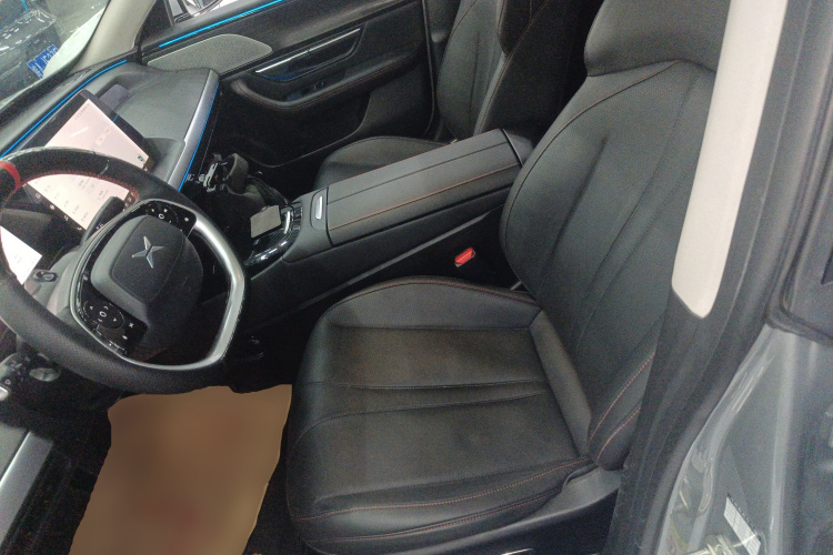 小鹏P7 2021款 480N中控内饰19