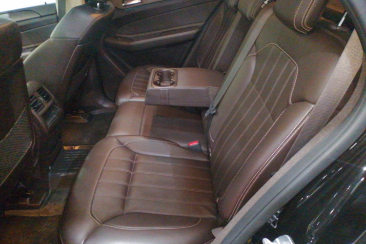 奔驰GLE 2018款 GLE 400 4MATIC 臻藏版中控内饰21