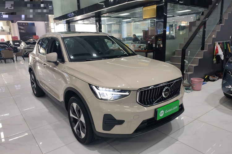 沃尔沃XC40 2024款 B4 四驱智远豪华版车身外观6002