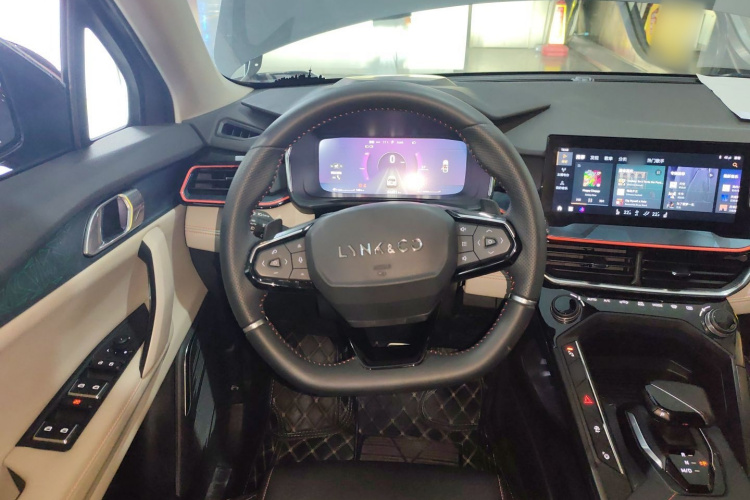 领克06 2020款 1.5T 耀Halo中控内饰13