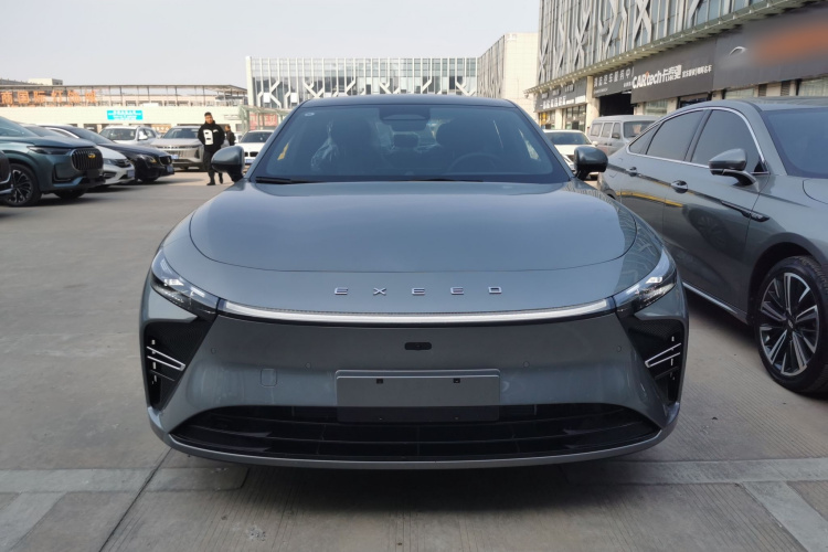 星途 星纪元 ES 2025款 增程 Pro 高速辅助驾驶车身外观6001