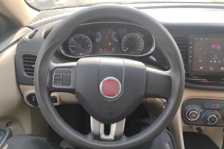 菲亚特 菲翔 2012款 1.4T 自动悦享版中控内饰13