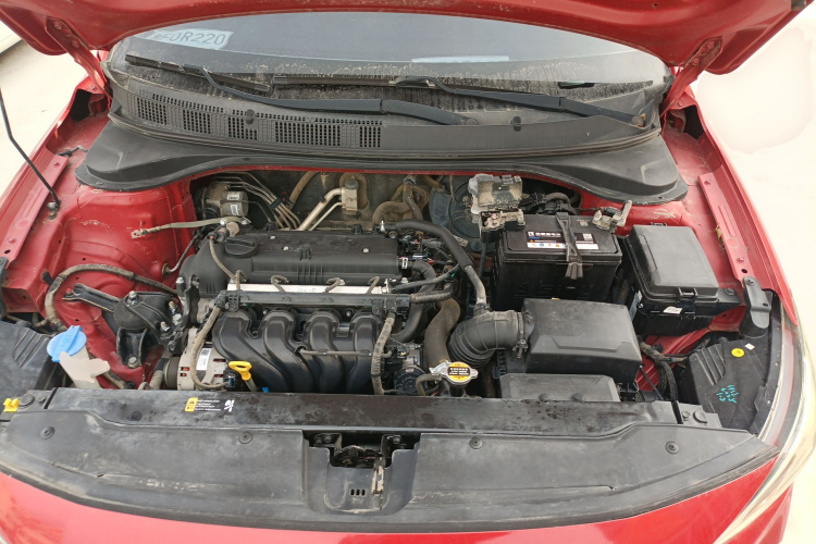 现代 悦动 2017款 1.6L 手动悦目版GL机舱底盘24