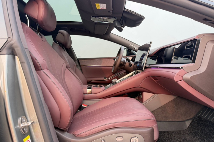 腾势Z9GT 2024款 1100四驱Max版局部细节41