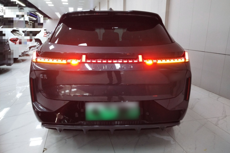 领克08 EM-P 2023款 245km 超长续航Halo车身外观6004