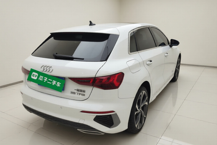 奥迪A3 2021款 Sportback 35 TFSI 豪华运动型车身外观7