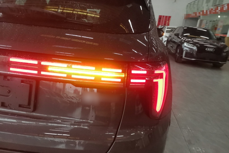 领克01 2023款 1.5TD EM-F PM车身外观6006