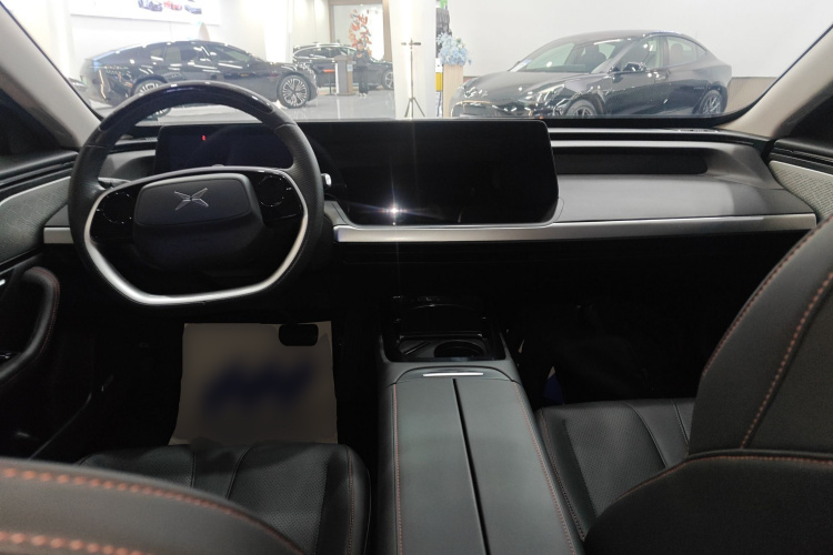 小鹏P7 2020款 670N中控内饰12