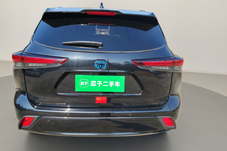 丰田 汉兰达 2023款 2.5L智能电混双擎四驱骑士版 7座车身外观6