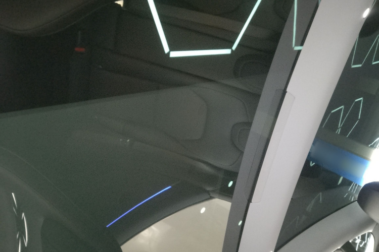 特斯拉 Model 3 2024款 高性能全轮驱动版局部细节22