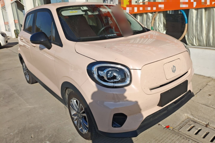 零跑汽车 零跑T03 2021款 400轻享版 磷酸铁锂车身外观3