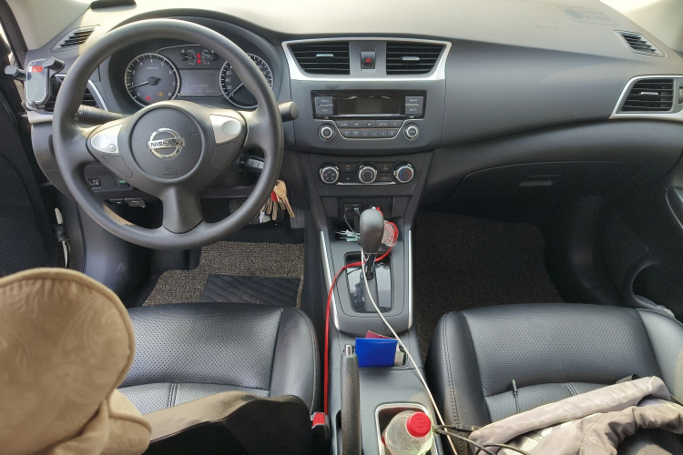 日产 轩逸 2019款 经典 1.6XE CVT舒适版中控内饰12