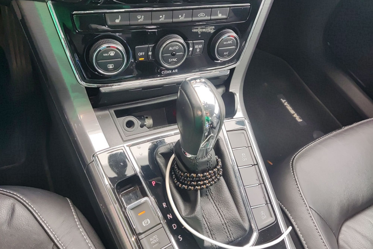 大众 帕萨特 2016款 330TSI DSG尊荣版局部细节18