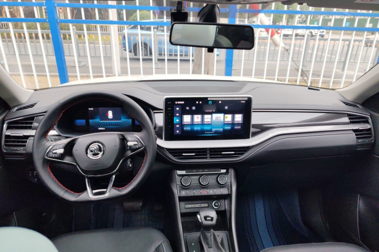 斯柯达 柯迪亚克 2024款 TSI330 5座两驱实力版中控内饰12