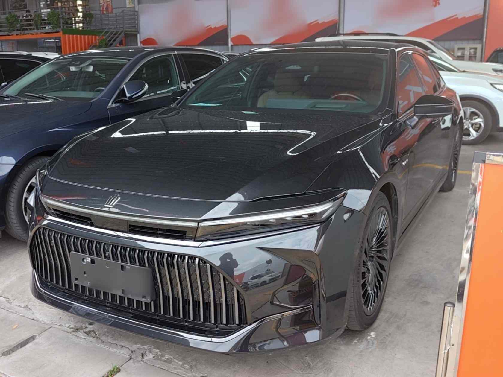 丰田 皇冠(进口) 2024款 2.5L 至尊版(2)