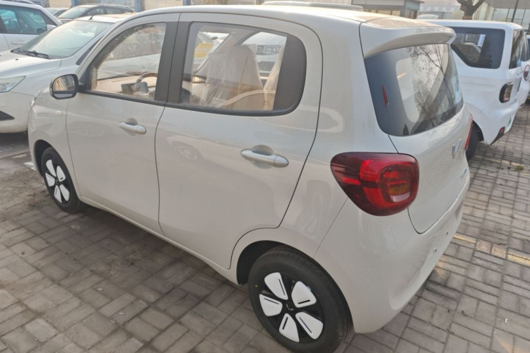 五菱汽车 宏光MINIEV 2025款 四门版 进阶款车身外观6003