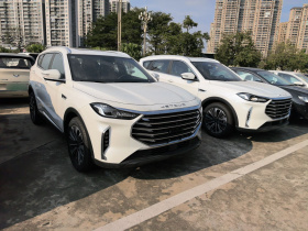 捷途X70 PLUS 2025款 1.5T CVT旗舰PRO 5座