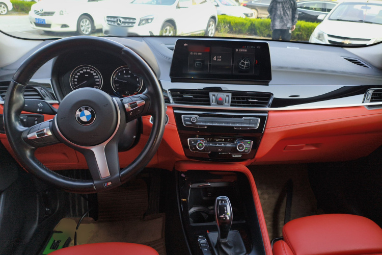 宝马X2 2022款 sDrive25i M运动套装中控内饰7002