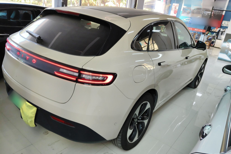 鸿蒙智行 问界M5 2023款 增程后驱标准版车身外观6005