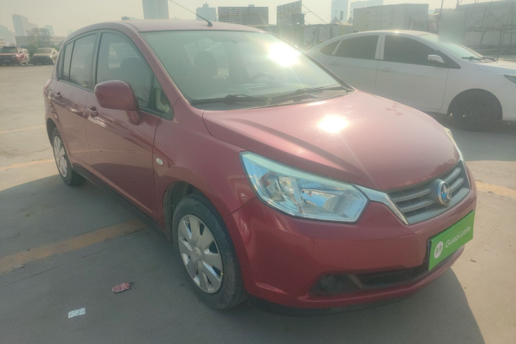 启辰R50 2014款 1.6L 手动精彩版车身外观3