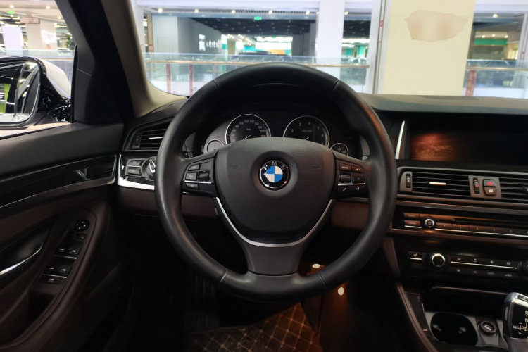 宝马5系 2014款 525Li 豪华设计套装中控内饰13