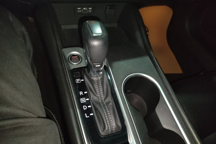 日产 天籁 2020款 改款 2.0T XL Upper AD1 智享领航版局部细节18