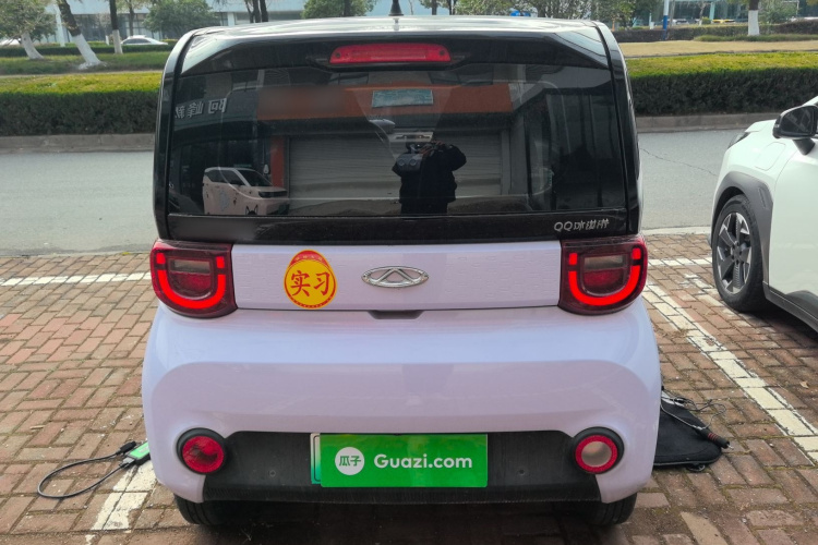 奇瑞 QQ冰淇淋 2022款 120km 甜筒 磷酸铁锂车身外观6