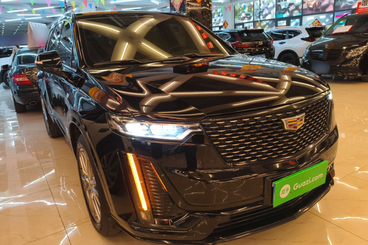 凯迪拉克XT6 2021款 2.0T 六座四驱豪华型车身外观3