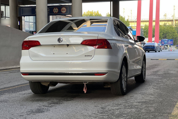 大众 宝来 2016款 1.6L 自动舒适型车身外观6005