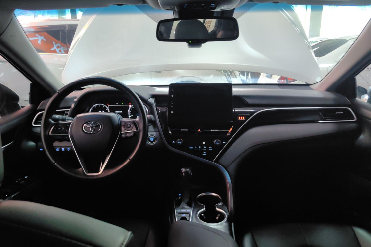 丰田 凯美瑞 2021款 2.5G 豪华版中控内饰12
