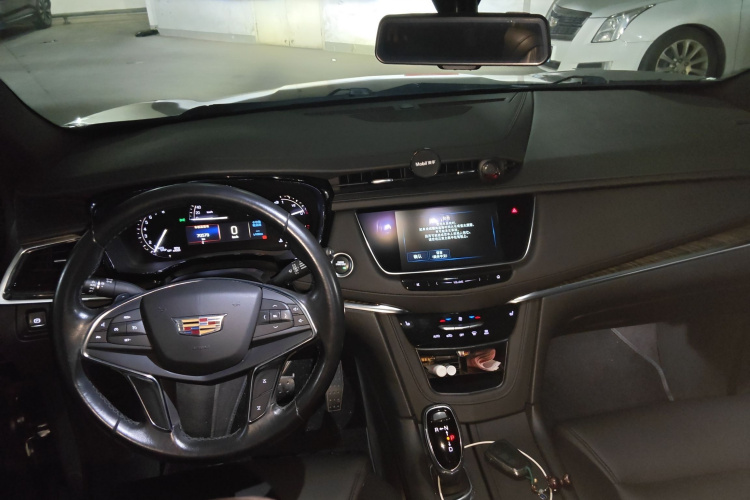 凯迪拉克XT5 2018款 28E 四驱技术型中控内饰12