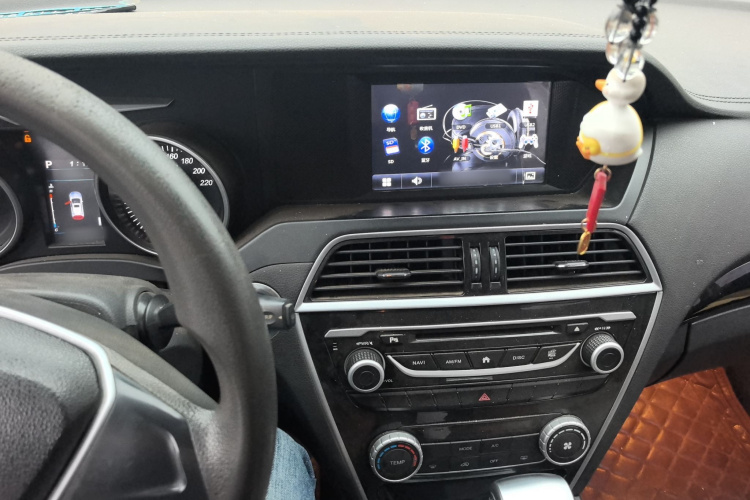 猎豹汽车 猎豹CS10 2016款 2.0T 自动领先型中控内饰7002