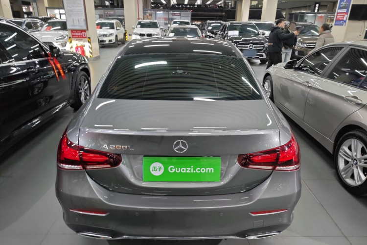 奔驰A级 2021款 A 200 L 运动轿车时尚型车身外观6004