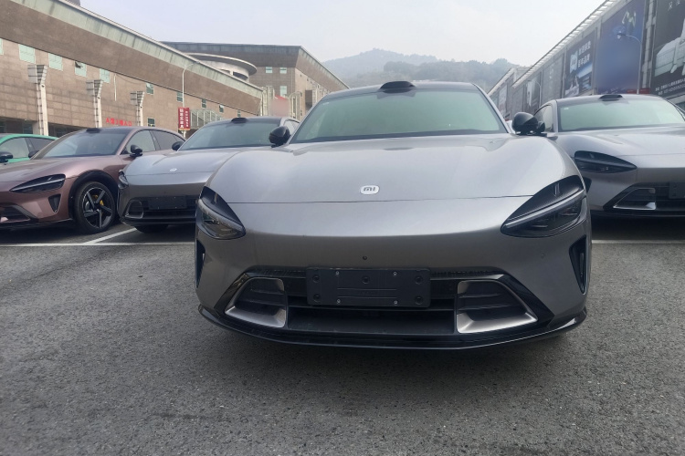 小米汽车 小米YU7 2025款 超长续航后驱版车身外观6001