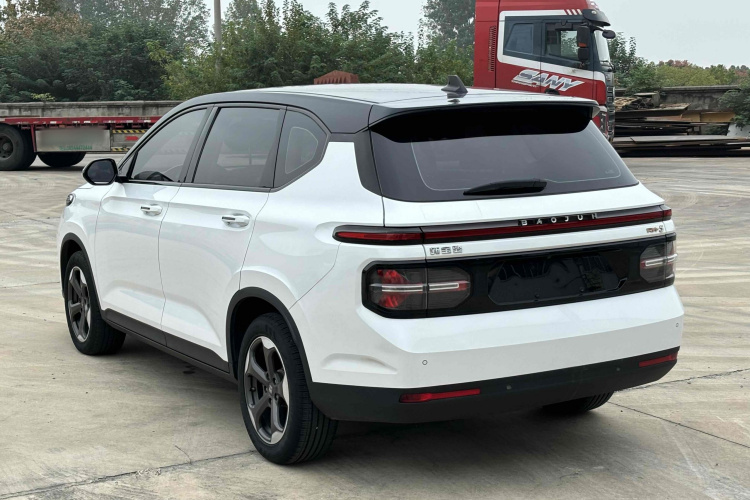宝骏RM-5 2019款 1.5T CVT 24小时在线豪华型 5座车身外观6001