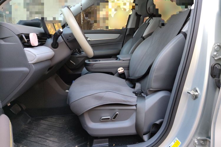 奔腾 悦意03 2025款 565km 乐享版中控内饰19