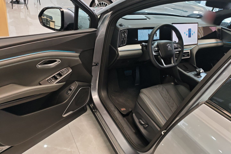比亚迪 宋L DM-i 2025款 智驾版 112km 超越型中控内饰20