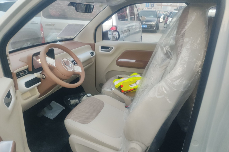 五菱汽车 宏光MINIEV 2024款 第三代 215km 青春版中控内饰19